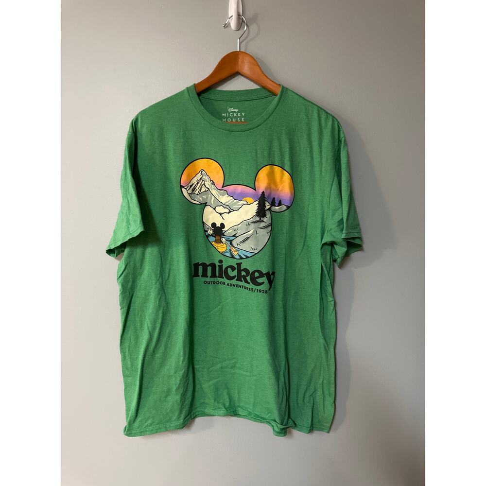Adult Size XL Disney Mickey Adventures Shirt